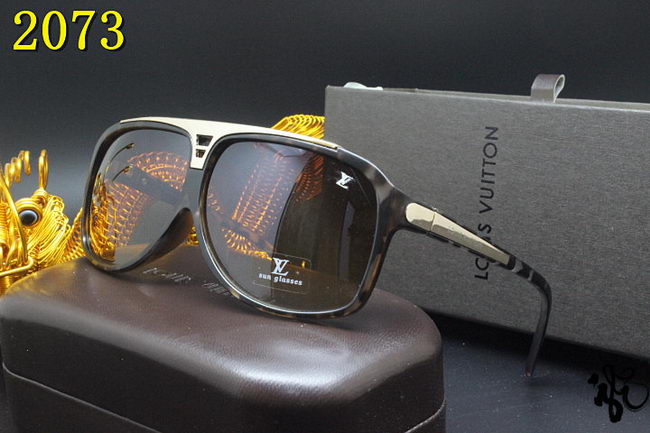 Louis Vuitton Sunglasses AAA+ ID:20220503-43